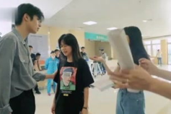 小咪吃瓜爱娱乐,揭秘娱乐圈那些事儿 小咪吃瓜爱娱乐,揭秘娱乐圈那些事儿