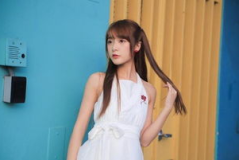 娱乐吃瓜徐娇是谁啊,从童星到时尚达人,娱乐圈的“吃瓜”女王 娱乐吃瓜徐娇是谁啊,从童星到时尚达人,娱乐圈的“吃瓜”女王